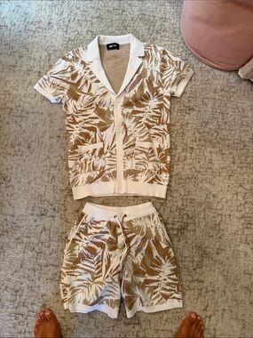Seroya Sea Beige and White Tropical Leaf Knit Short Set
